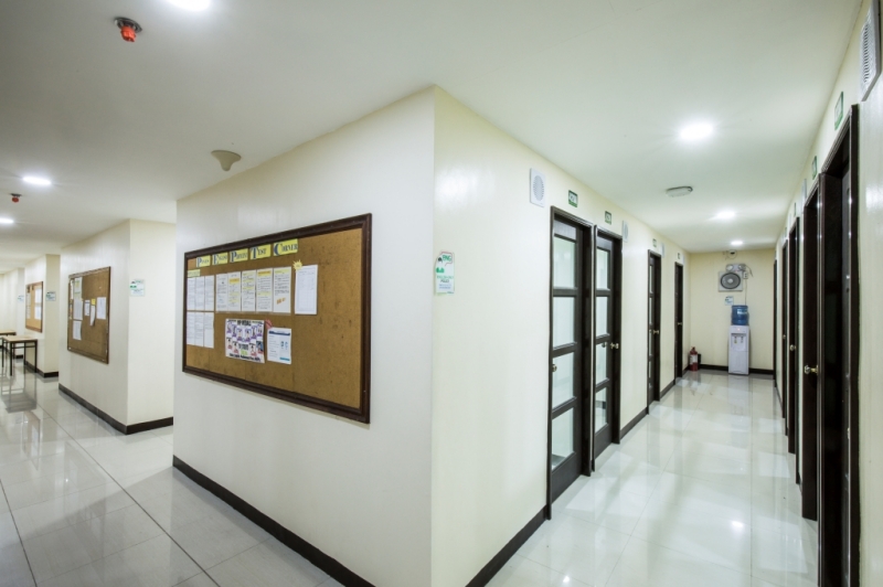 フィリピン留学 Cebu21 - PINES Main Campus-Offices and classrooms-6